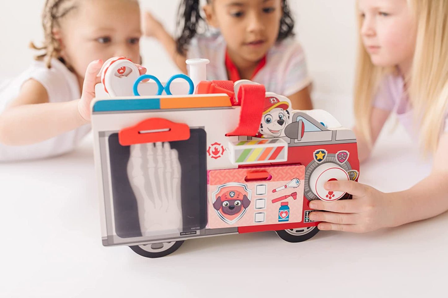PAW Patrol Marshalls Rettungswagen Krankenwagen mit Erste-Hilfe-Kasten Arztset Holz Lernspielzeug Spielzeug
