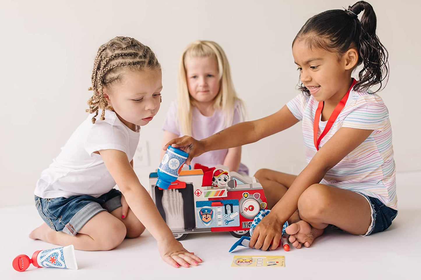 PAW Patrol Marshalls Rettungswagen Krankenwagen mit Erste-Hilfe-Kasten Arztset Holz Lernspielzeug Spielzeug