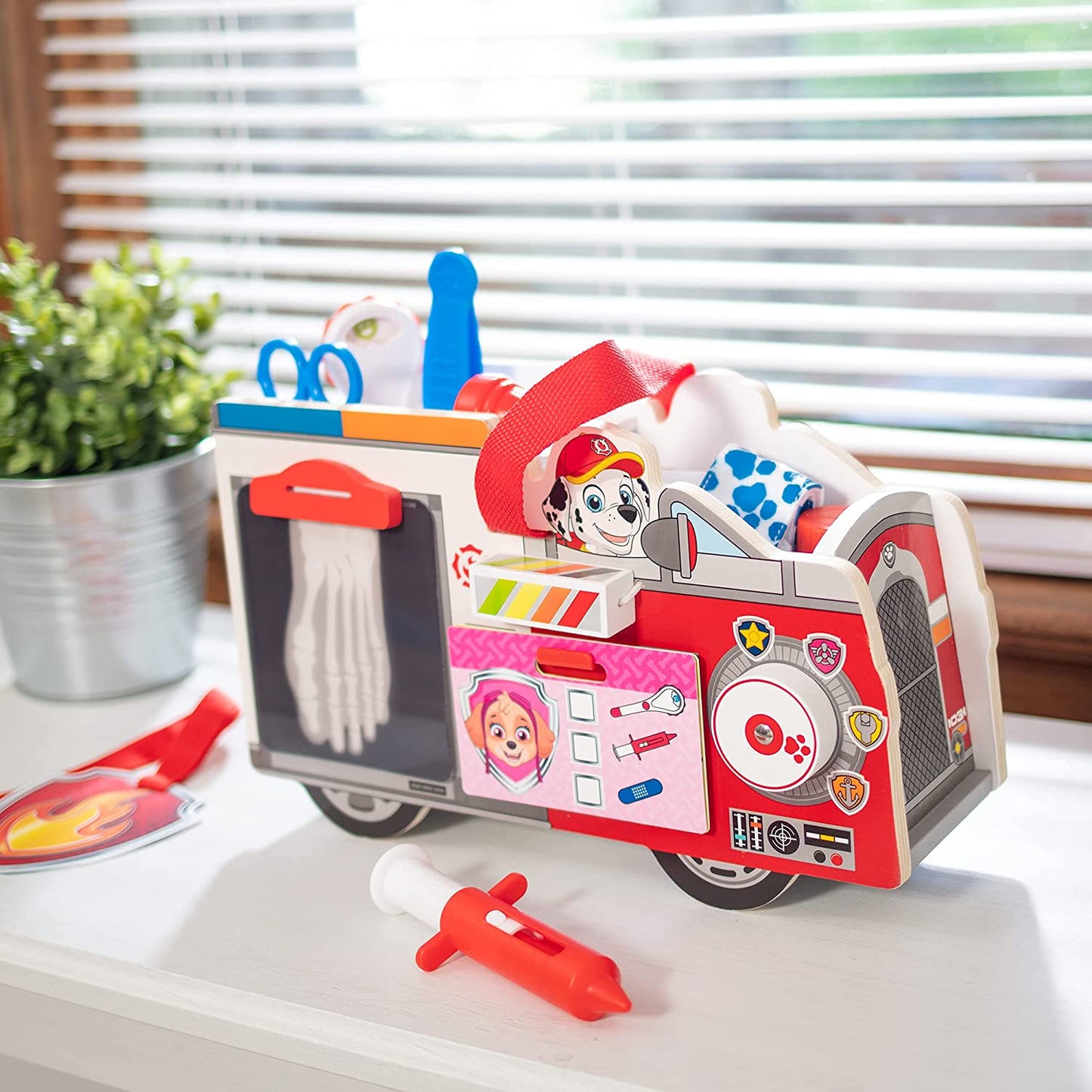 PAW Patrol Marshalls Rettungswagen Krankenwagen mit Erste-Hilfe-Kasten Arztset Holz Lernspielzeug Spielzeug