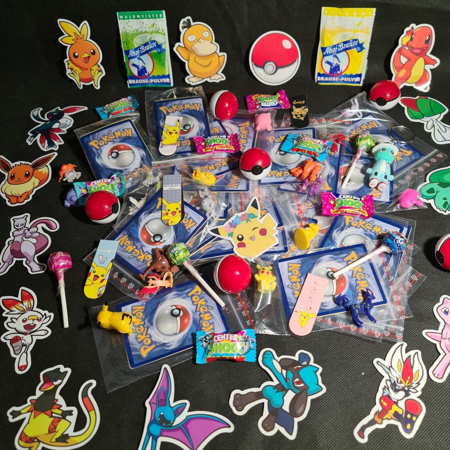 Pokemon Adventskalender 24 Päckchen mit Holos und vielen Karten - Geschenk