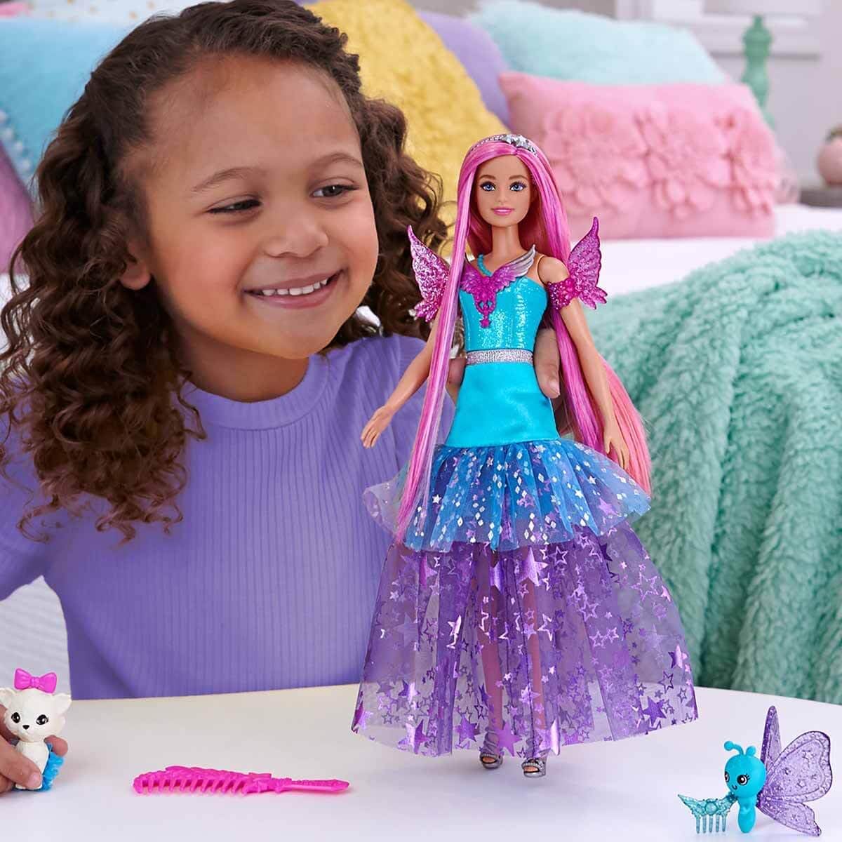 Barbie HLC32 - Touch of Magic Netflix - Ein verborgener Zauber Malibu Roberts Puppe - Mattel
