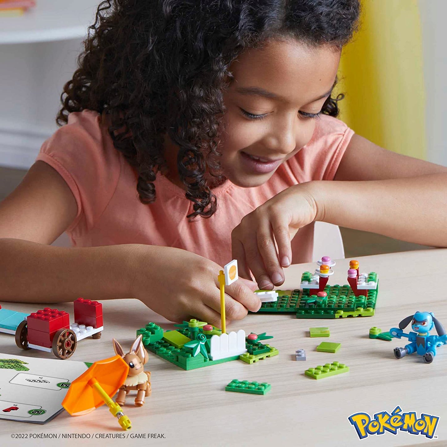 Mega Construx HDL80 - Pokémon Picknick Bauset 193 Teile Evoli und Lucario Spielzeug