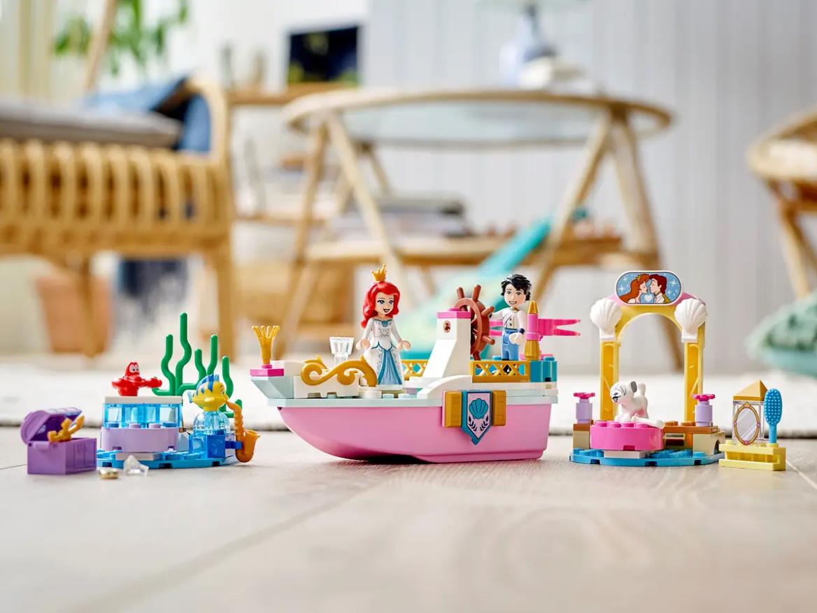 LEGO 43191 Arielles Festtagsboot Disney