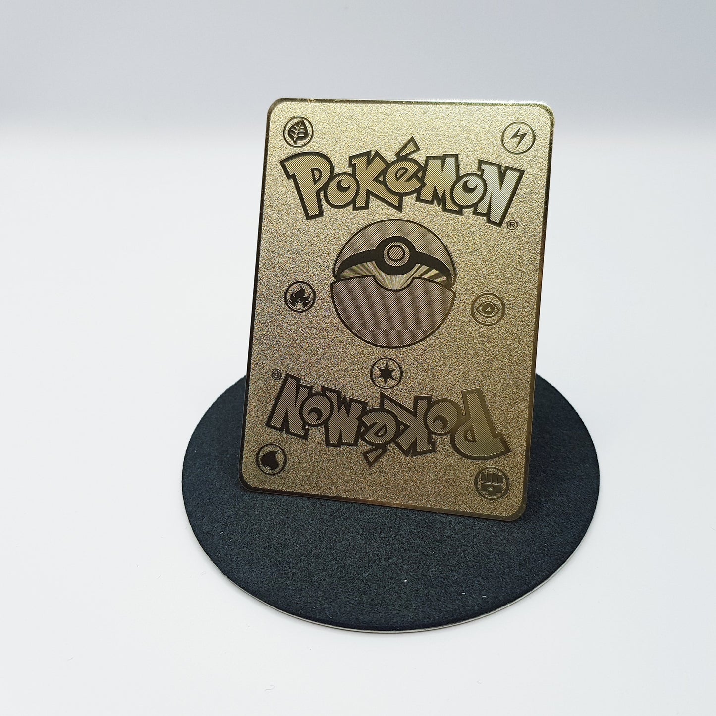 Pikachu Glumanda Schiggy Bisasam Pokemon Gold Karte Deko Metall im Ultra Pro Toploader