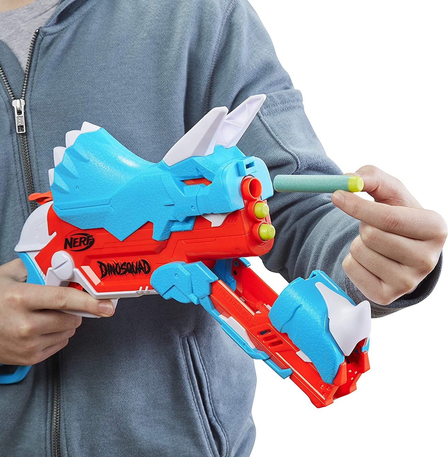 NERF DinoSquad Tricera-Blast Blaster, aufklappbarer 3-Dart Lauf, 12 Nerf Darts Triceratops