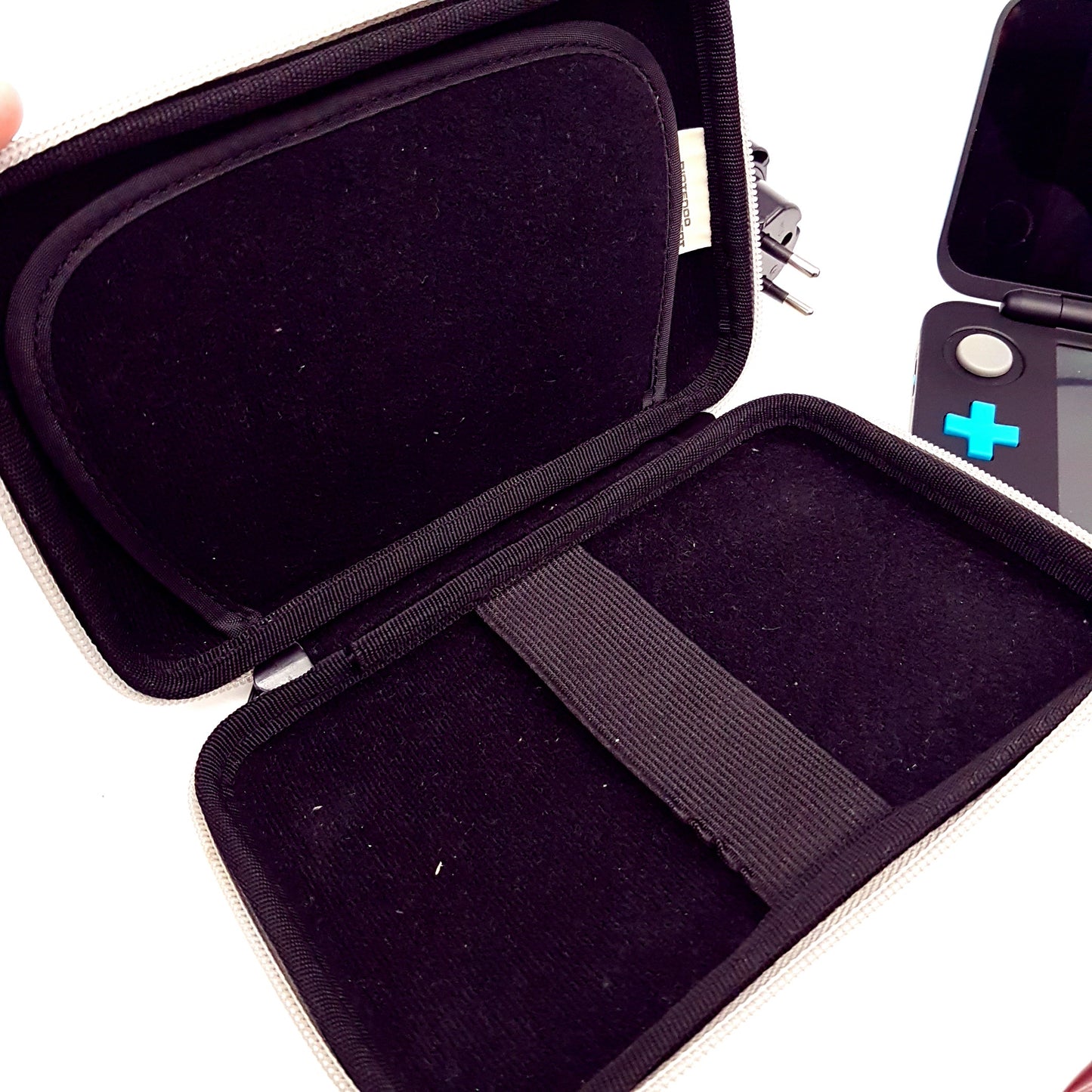 New Nintendo 2DS XL Konsole schwarz türkis - gebraucht - gut bis sehr gut + 5 Spiele