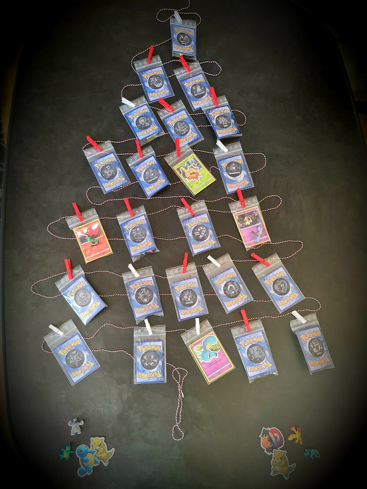 DIY Pokemon Adventskalender Karten, Figuren, Sticker & mehr Weihnachtskalender Kinder